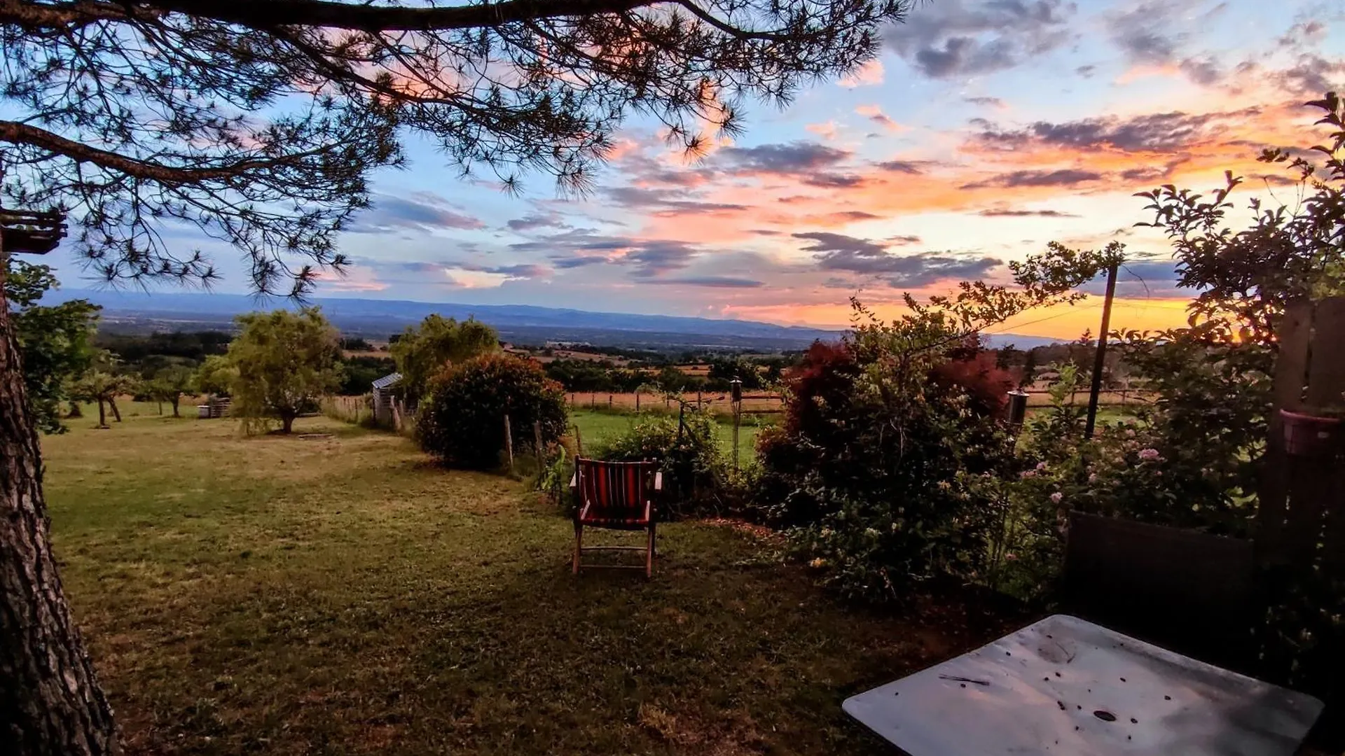 Maison De Campagne Vue Panoramique Rozier-en-Donzy